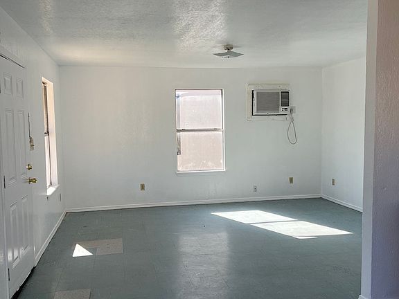 3rd image of 850 VANESSA