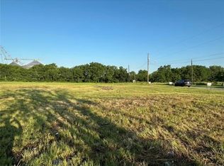 529 W Oak St, Gunter, TX 75058