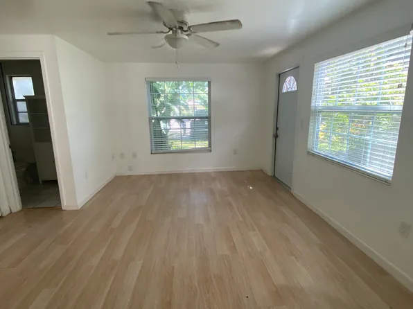 3436 Alamo Ln #B, Sarasota, FL 34235