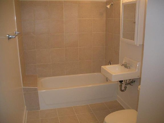 3rd image of 4752 S Wabash Ave #4752101
