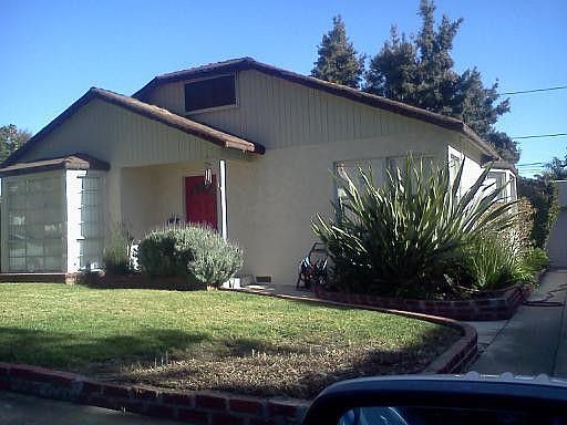 2nd image of 48 N Pacific Ave