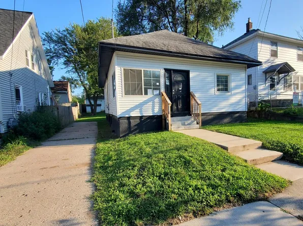 1106 Dickinson St SE, Grand Rapids, MI 49507