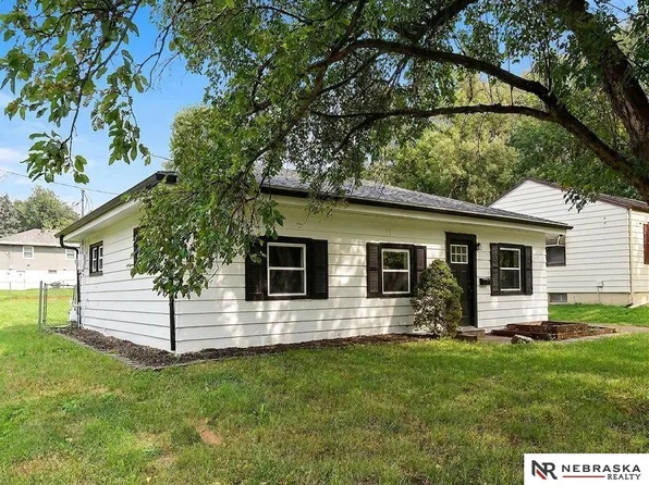 3924 Kansas Ave, Omaha, NE 68111