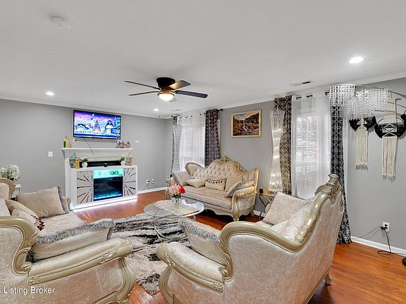 4th image of 4017 Meadowfield Dr