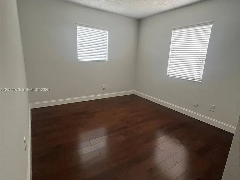 8370 SW 27th Ln — Photo 12