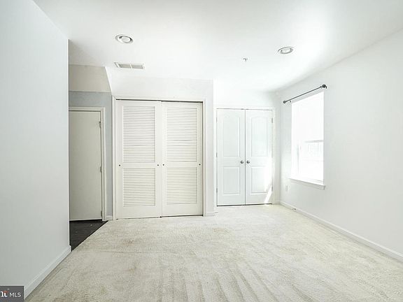 5th image of 17 Iron Gate Rd