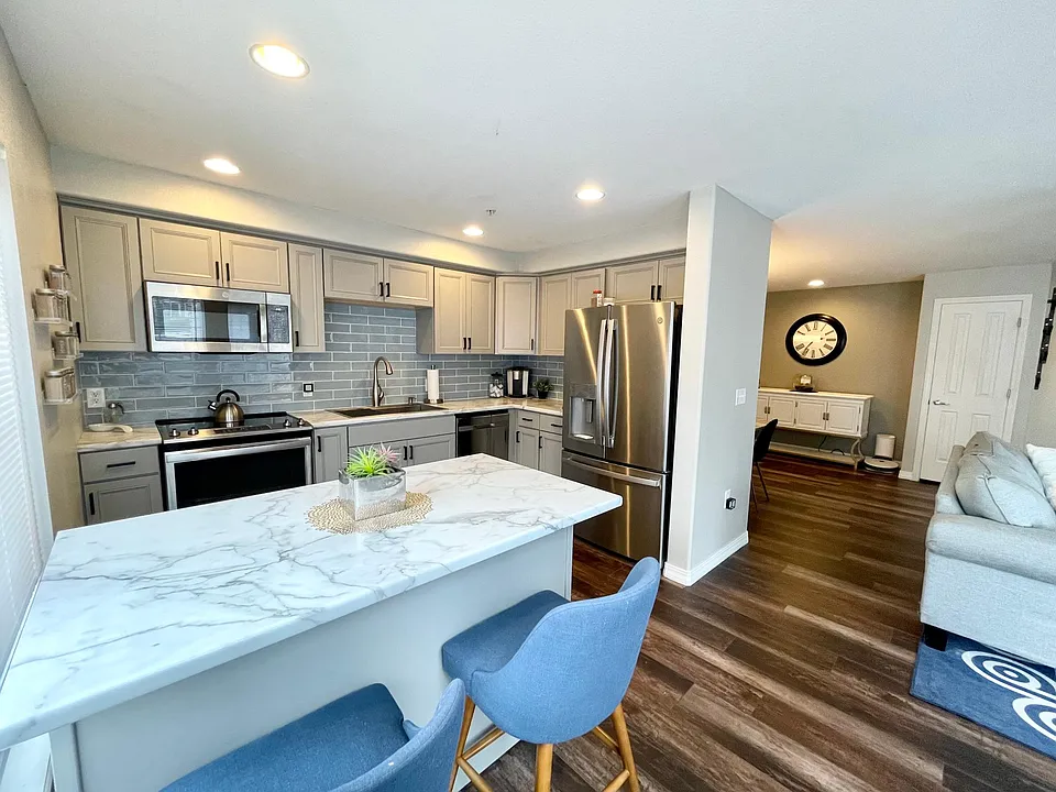 23413 E Dorado Pl #B