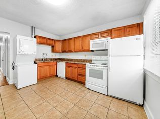 1378 1/2 Indianola Ave, Columbus, OH 43201