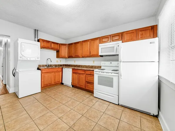 1378 1/2 Indianola Ave, Columbus, OH