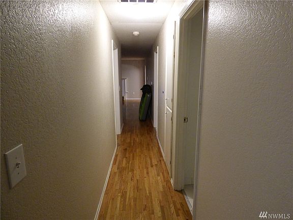 4th image of 10817 108th St SW