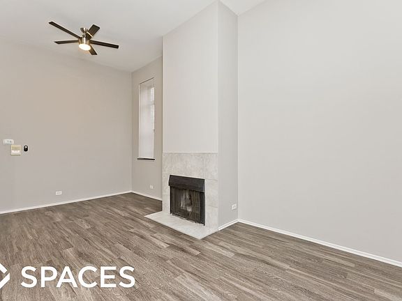 4th image of 1732 N Dayton St #1AD