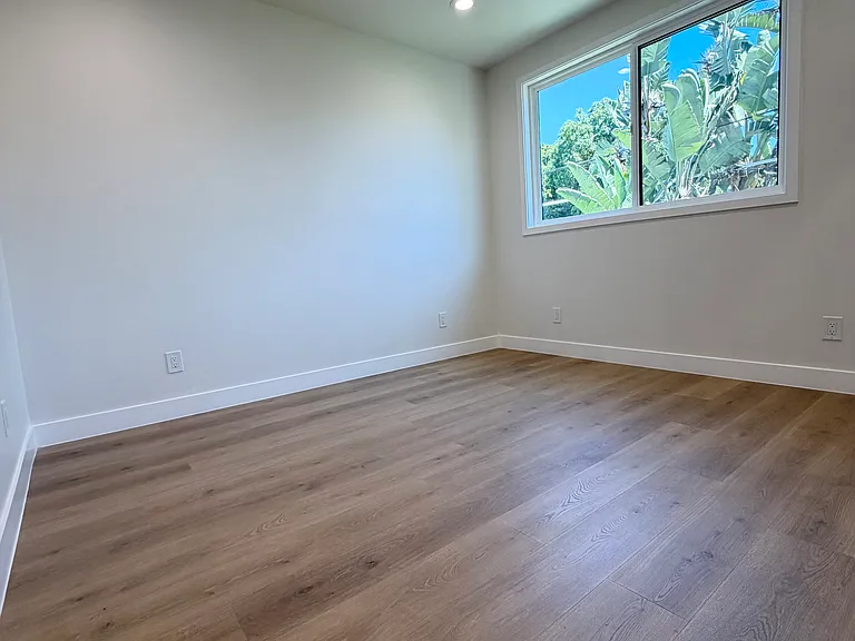 6154 1/2 Colbath Ave #6154-1/2 — Photo 10