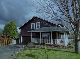 360 Blackberry Ct, Talent, OR 97540