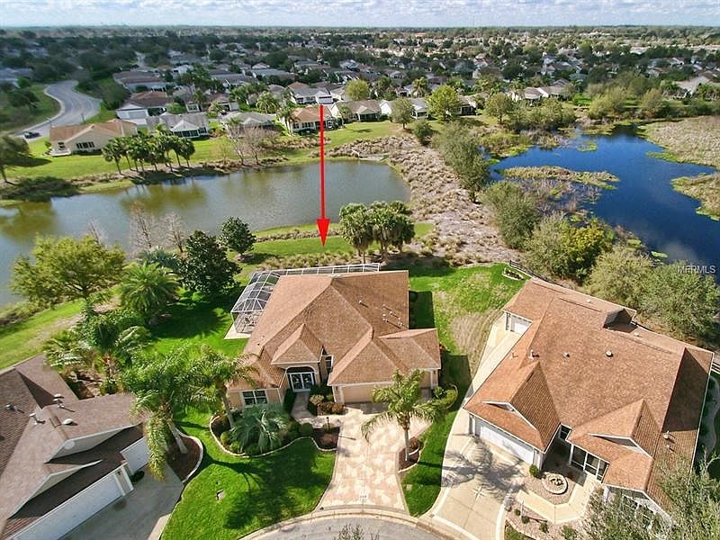 Quiet culdesac location, waterfront preserve location