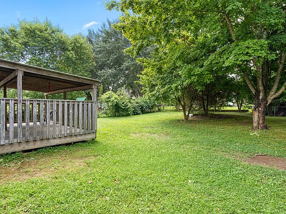 2nd image of 384 Elaine Dr