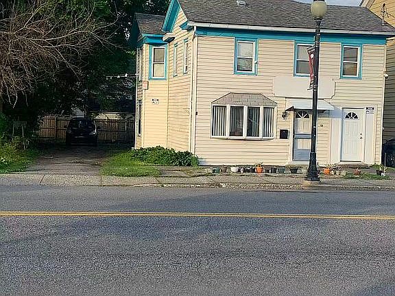 2nd image of 120 Jersey Ave