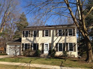 9 Lochness Ct, Rockville, MD
