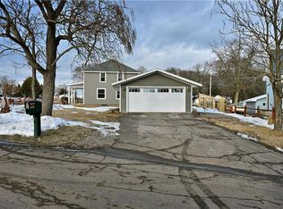 1106 Scribner St, Spooner, WI 54801