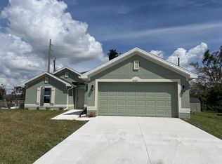 8370 Malcolm Ave, North Port, FL 34287