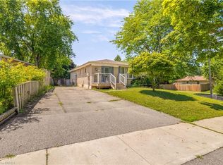 160 Woodlawn Ave, Brantford, ON N3R 5H4