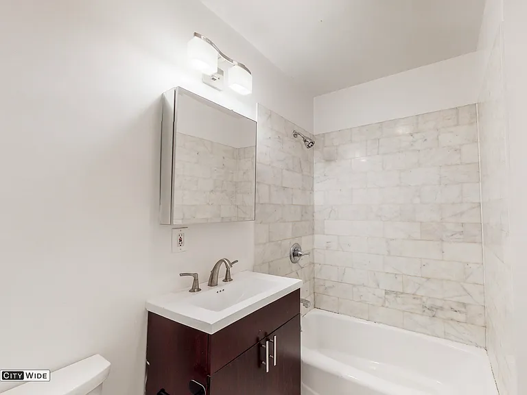 415 E 78th St #2C — Photo 5