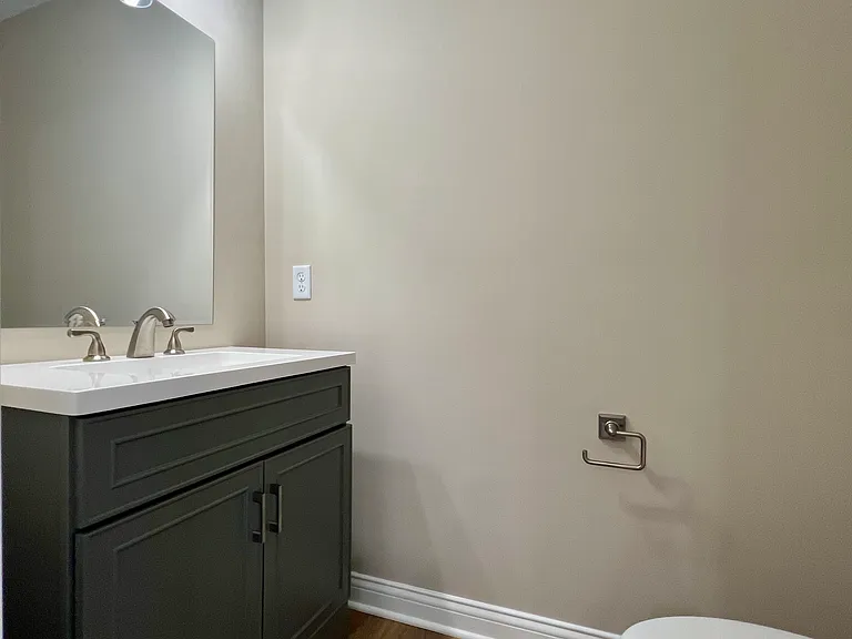 120 Robbins Dr — Photo 7