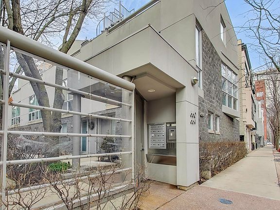 3rd image of 664 N Peoria St #1N