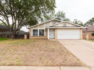 2920 Oakridge Dr, Bedford, TX 76021