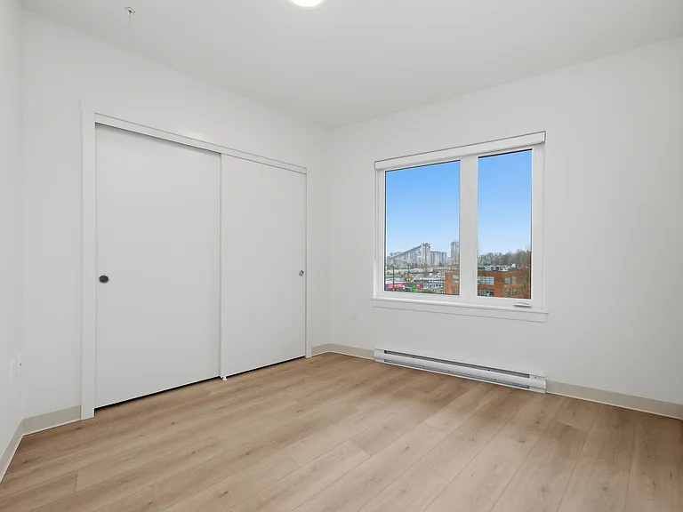 1529 Oxford St — Photo 112