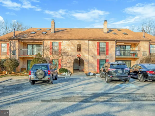 810 Washington Pl #10, Wayne, PA 19087