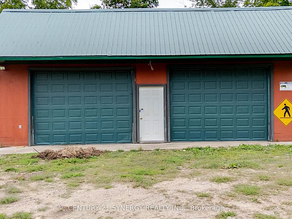 3rd image of 2378 Buckshot Lake Rd