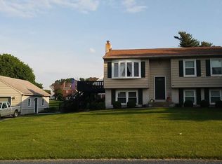 801 Pine Hill Rd, Lititz, PA 17543