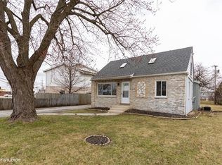 6825 Garden Ln, Bridgeview, IL 60455