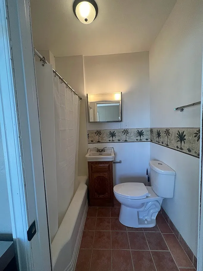 511 N Main St - 6 — Photo 3