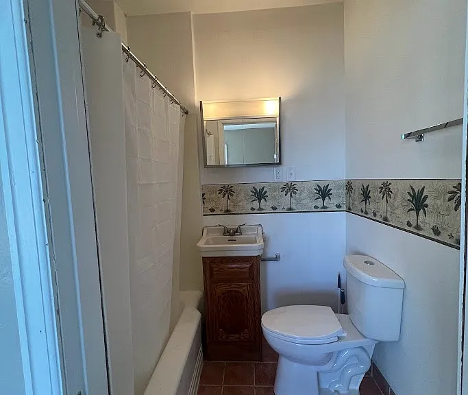 511 N Main St #6 — Photo 3