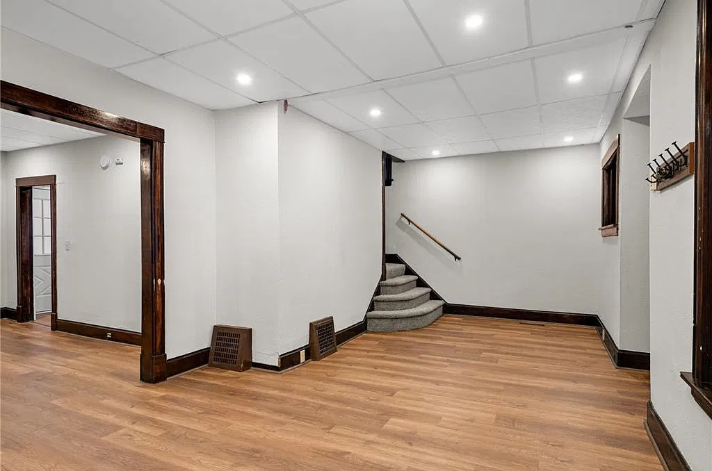 4 bed, 1500 sqft, $2,450 — Photo 3