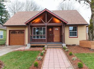 8526 NE Pacific St, Portland, OR 97220