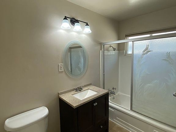 3rd image of 2530 S St APT 17