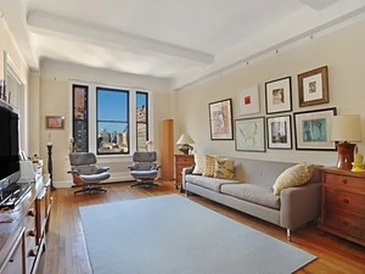 Sold by Corcoran | media 11