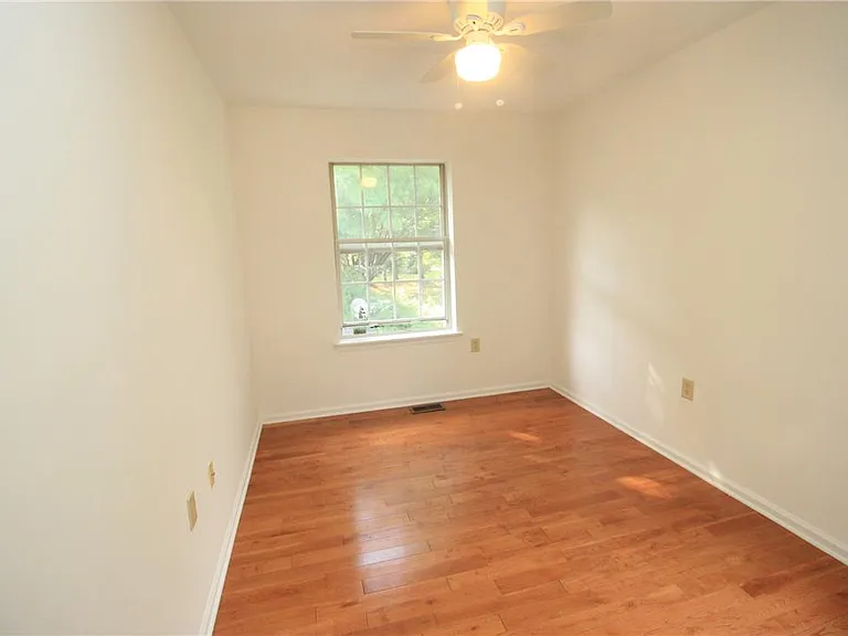106 Founders Ct — Photo 20