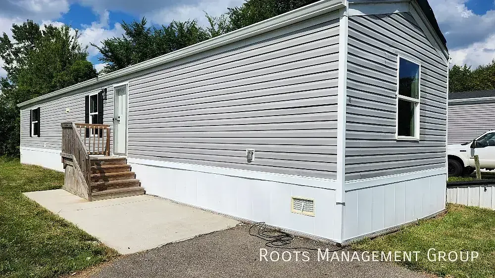 3 Bed 2 Bath Home Available for Lease at Pine Crest - Apply Now! — Photo 1