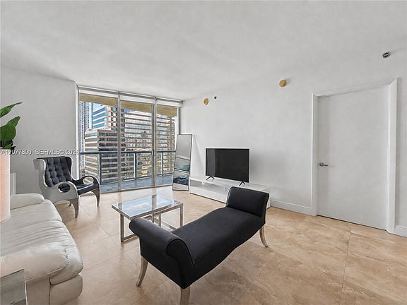 4th image of 495 Brickell Ave APT 2707