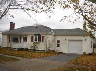 1022 Monmouth St, New Bedford, MA 02745