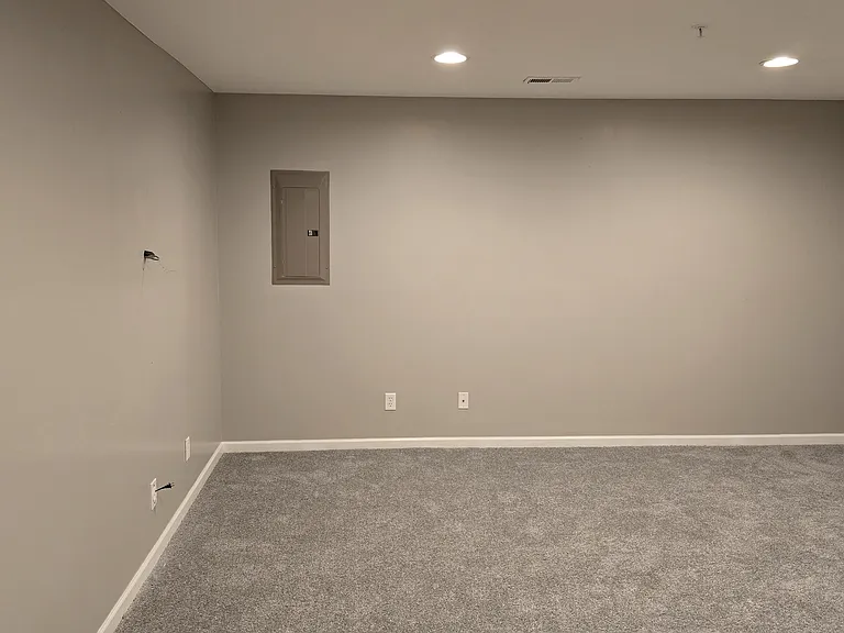 2933 Stratford Way — Photo 8
