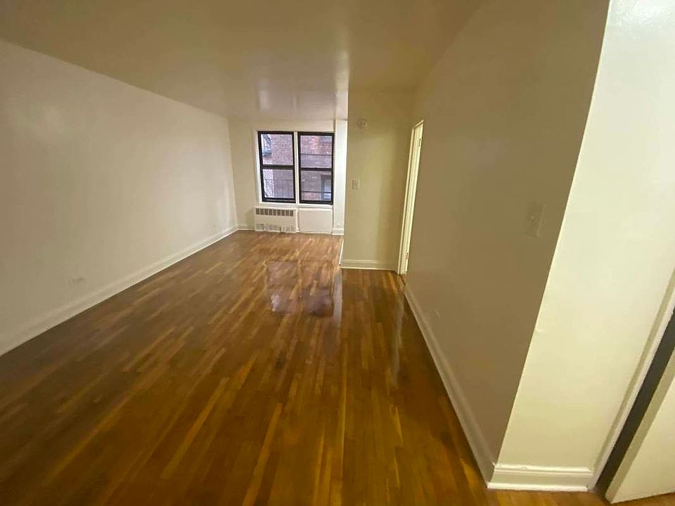 1st image of 550 Ocean Ave #4