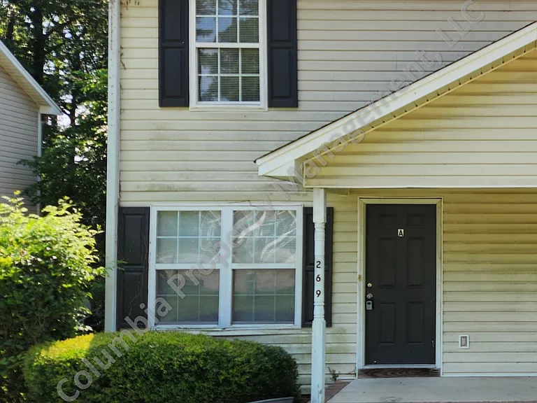 269 Wynn Way #C — Photo 2