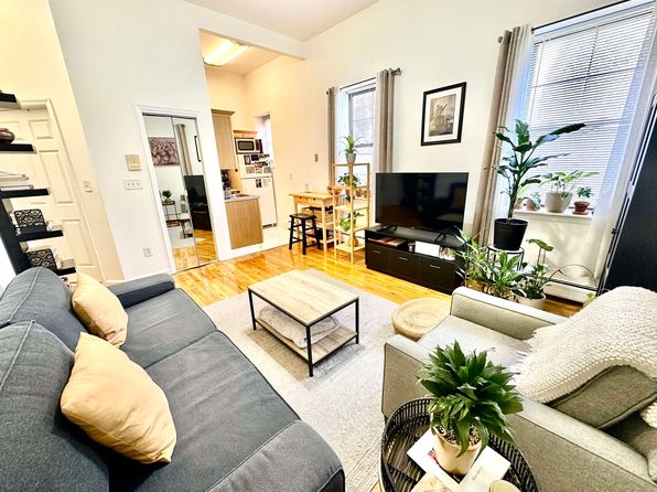 86 South St APT 2