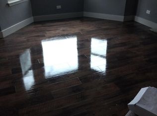 8218 S Houston Ave APT 3, Chicago, IL 60617