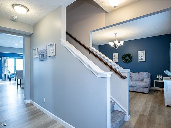 2nd image of 3124 Briarcliff Dr