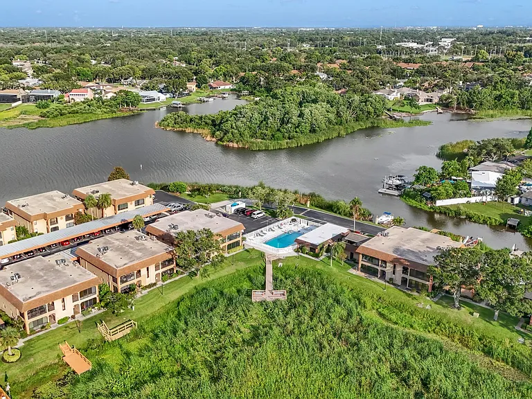 10192 Seminole Island Dr — Photo 34